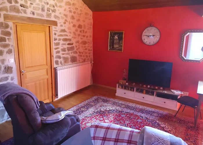 D’hôtes La Belle étape Couette-café Tussigere